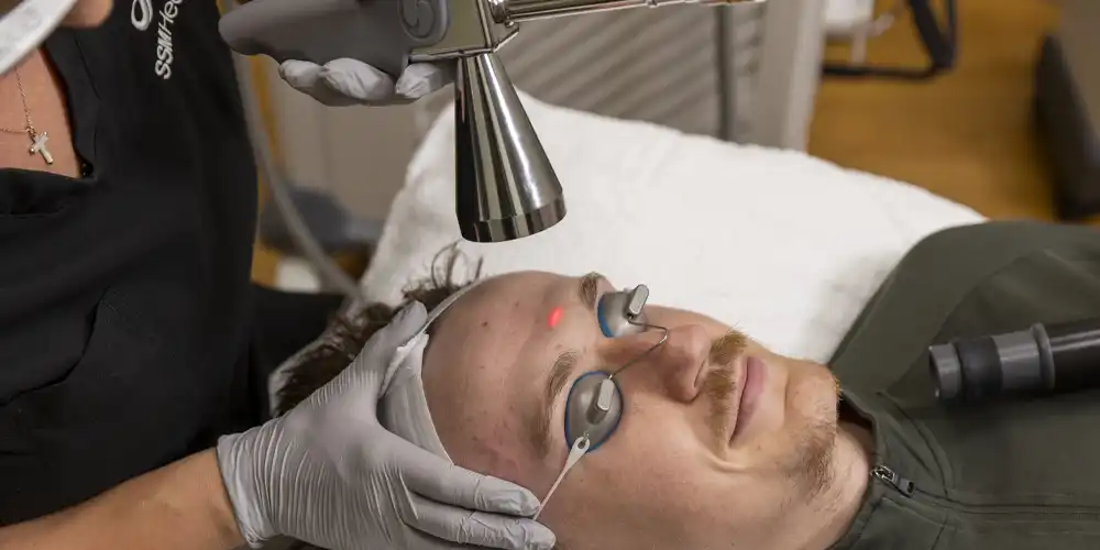 patient receiving for aesthetic treatment
