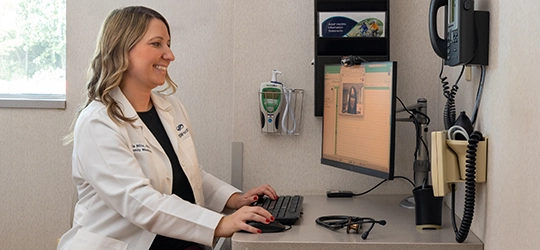 Considering online health care? Here’s what to know. 