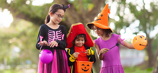 Halloween tick-o-treaters